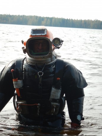 Sukellushitsausta veden alla koko Suomessa.